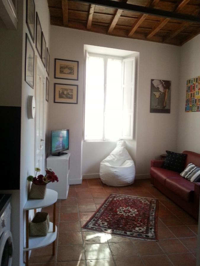 Monti'S Holiday Apartment Rome Exterior photo