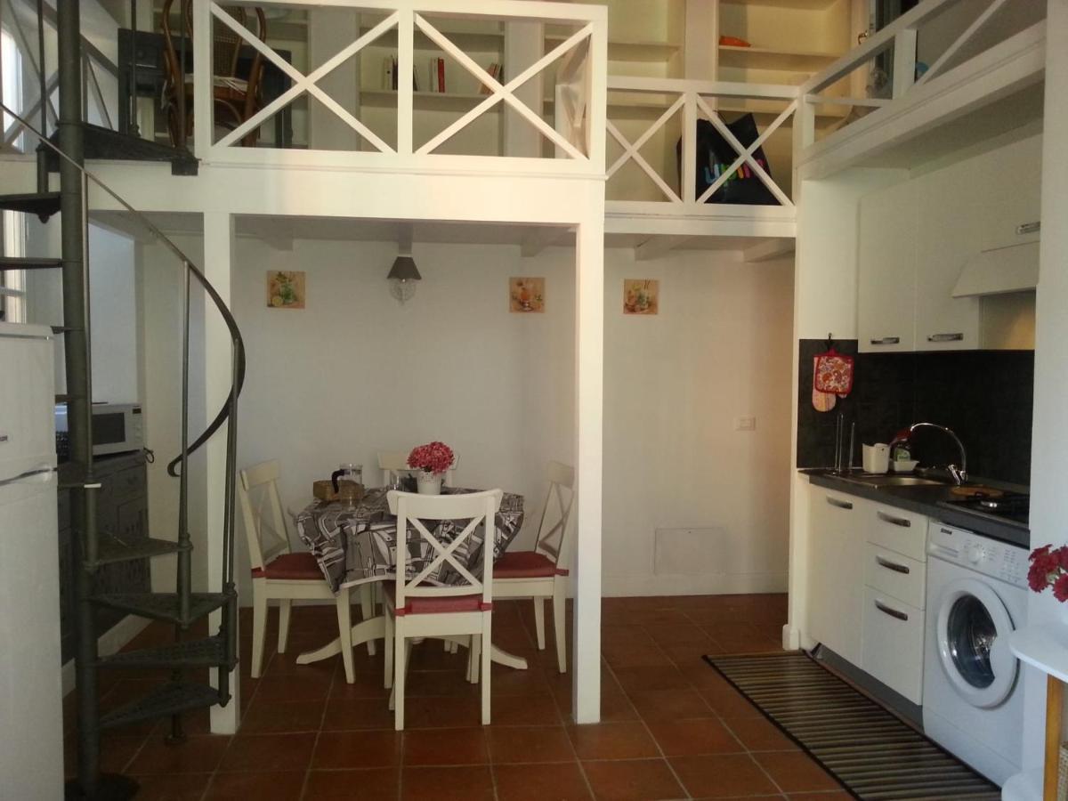 Monti'S Holiday Apartment Rome Exterior photo